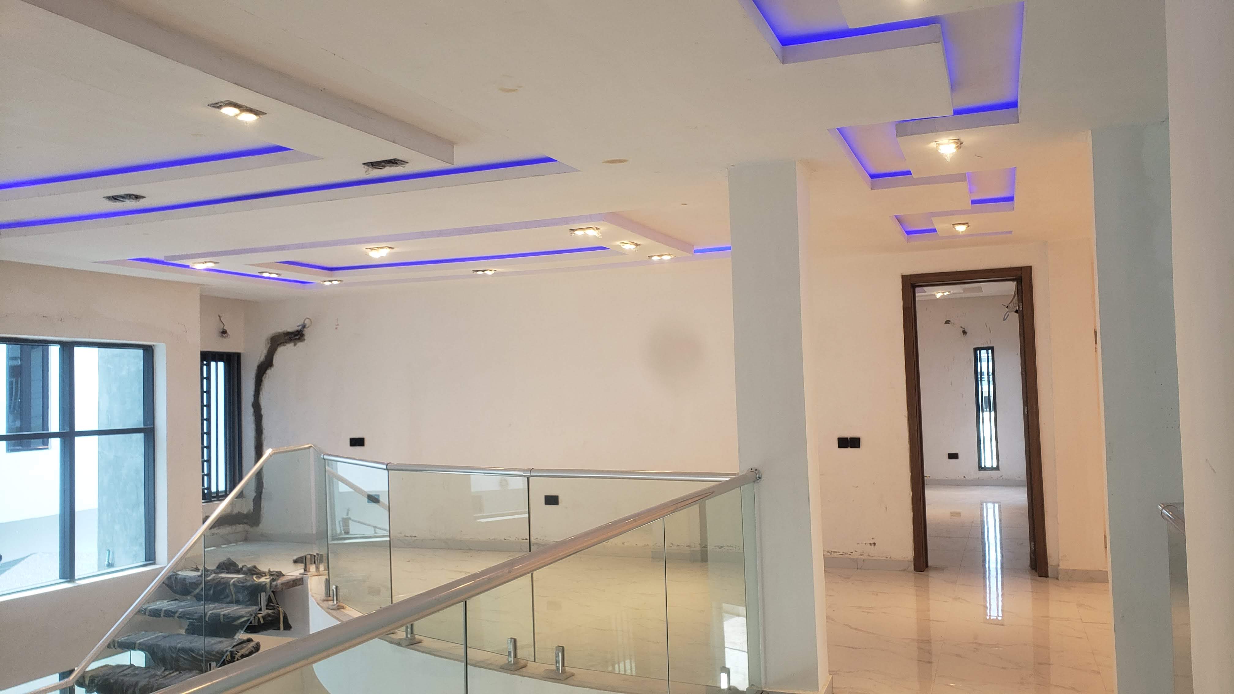 Uno Gallery Image 6