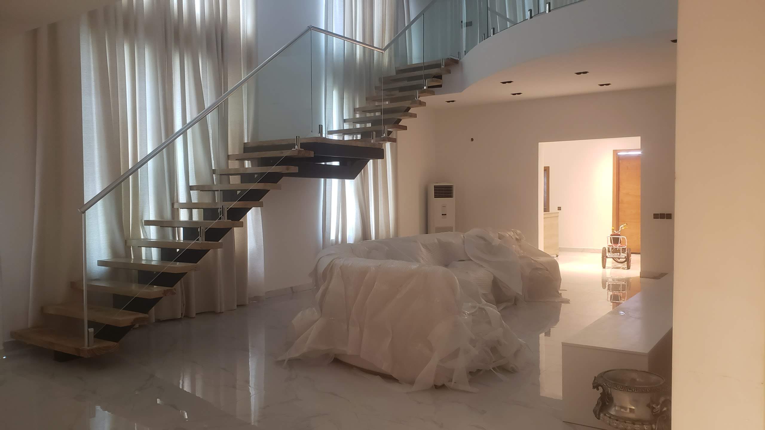 Uno Gallery Image 7